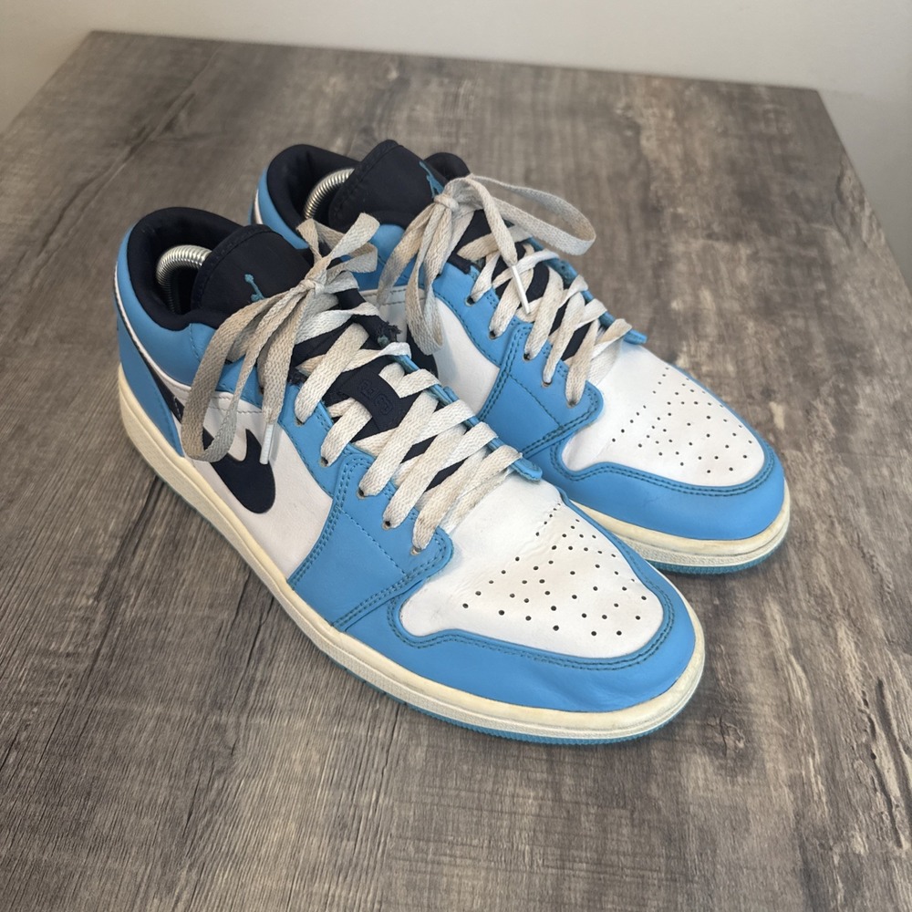 Nike Air Jordan 1 Low UNC Men's Size 9.5  (2021) Blue/White 553558-144